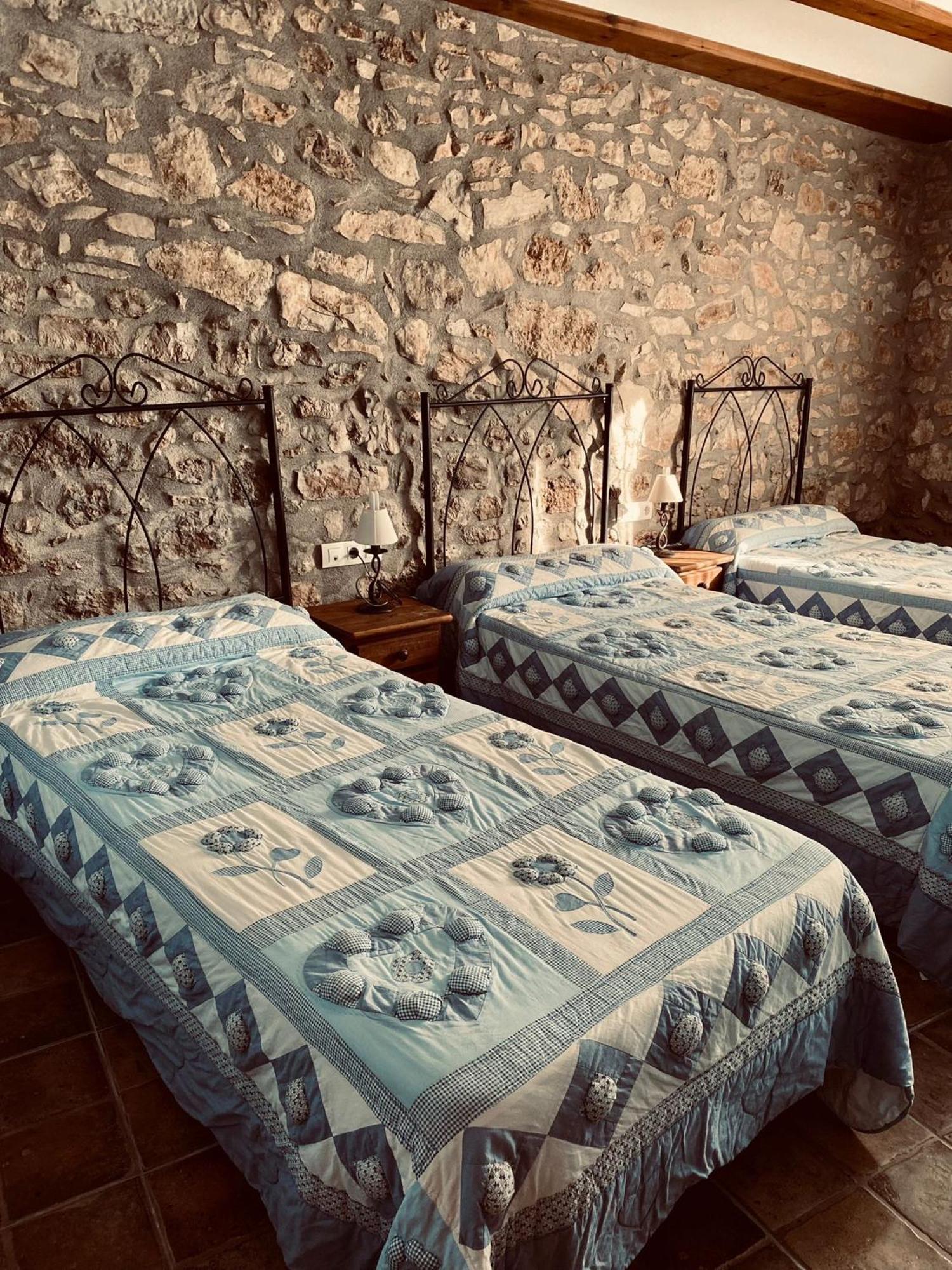 Hostal La Muralla Fortanete エクステリア 写真